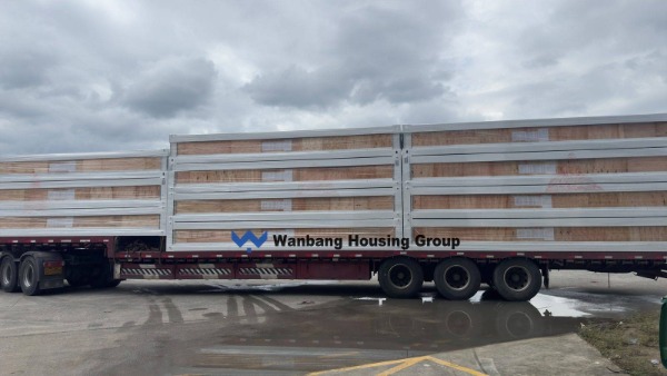 Flat-pack units flat-packed for low-cost sea freight — Wanbang