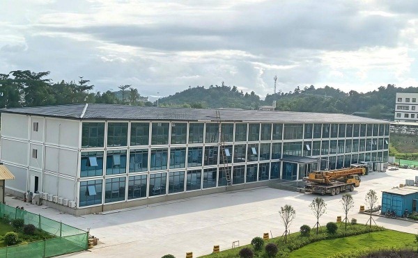 Container house mining camp accommodation in a remote tropical region &mdash; Wanbang modular camp